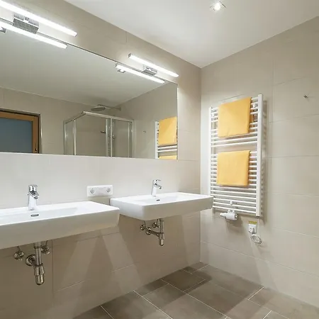 Apartamento Luxurious In Saalbach-hinterglemm With Terrace Viehhofen
