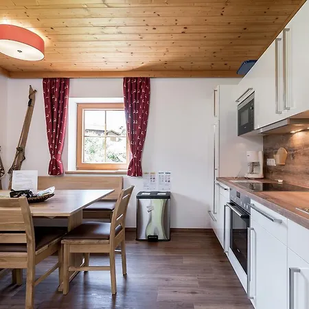 Apartamento Luxurious In Saalbach-hinterglemm With Terrace Viehhofen